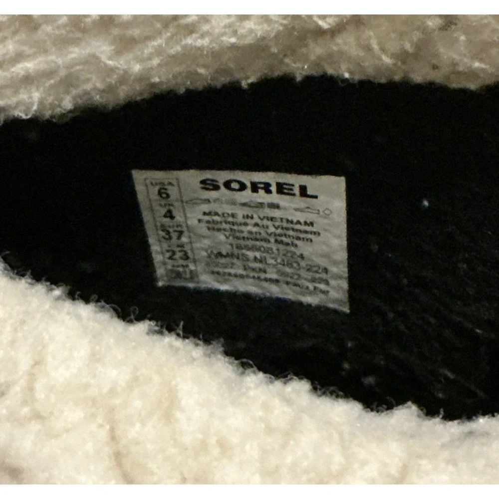 Sorel Women's Size 6 Caribou Waterproof Insulated Sherpa Snow Boots Winter